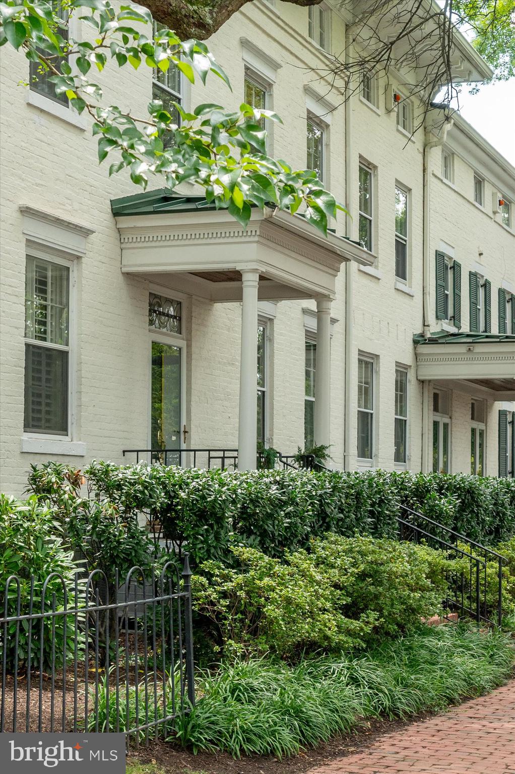 300 S COLUMBUS STREET