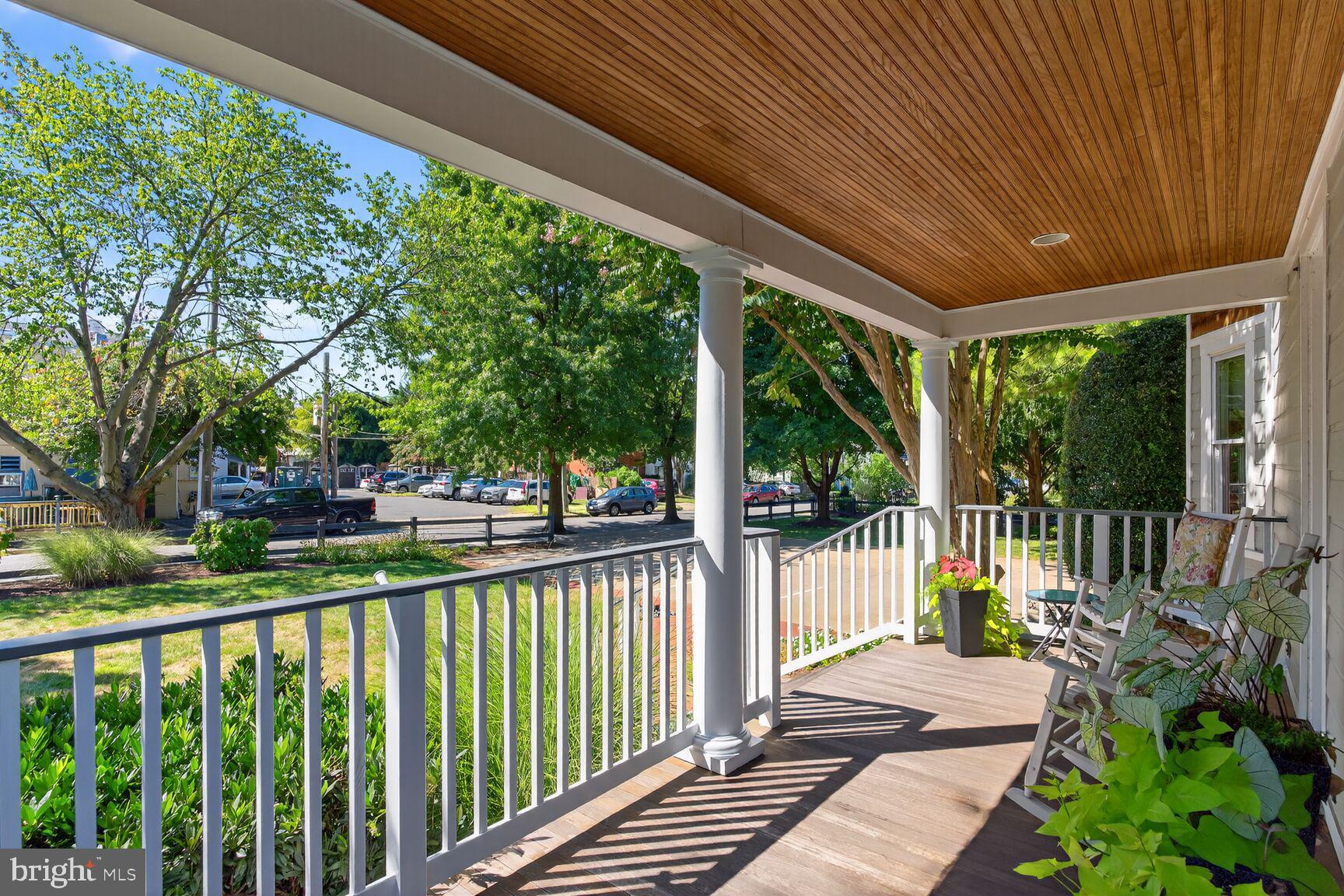 2100 MOUNT VERNON AVENUE