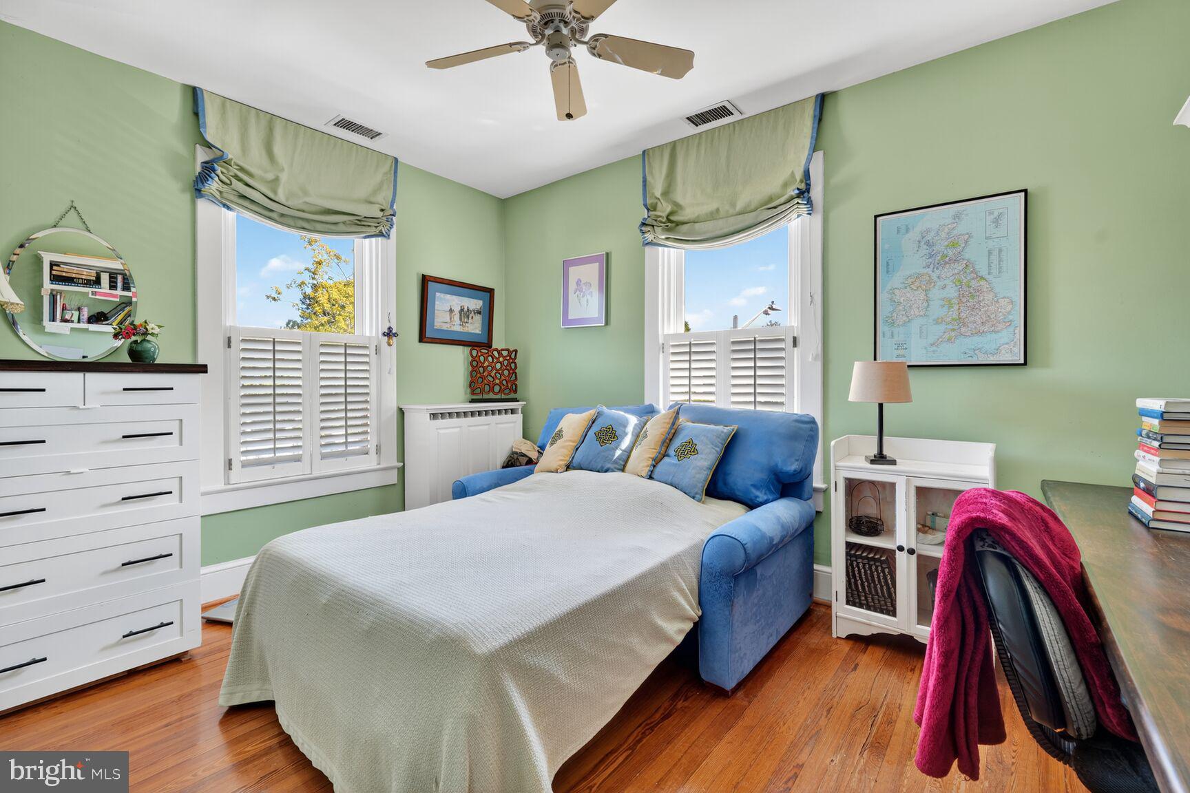 2100 MOUNT VERNON AVENUE