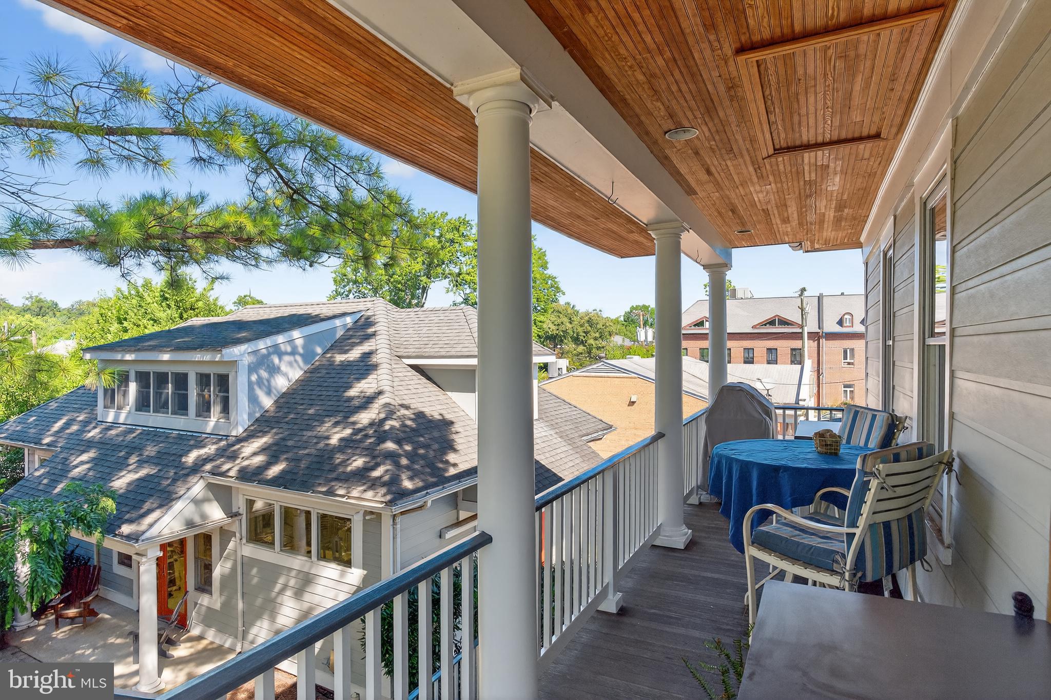 2100 MOUNT VERNON AVENUE