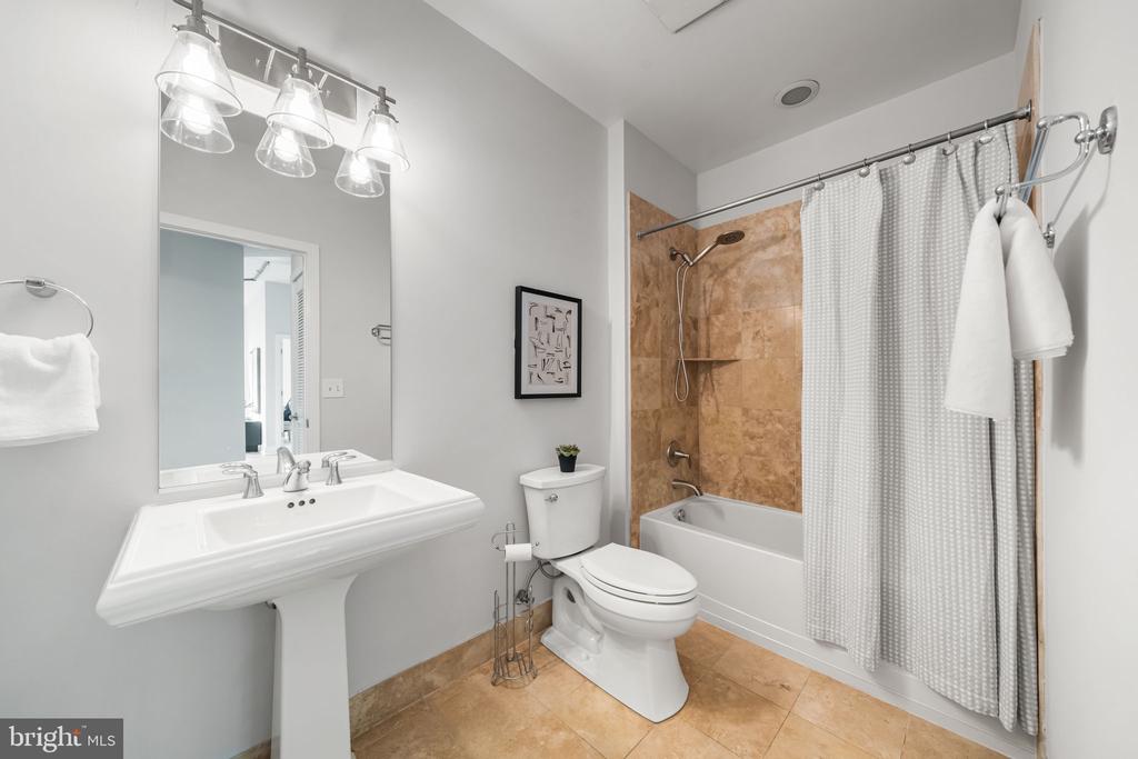 520 JOHN CARLYLE STREET 228
