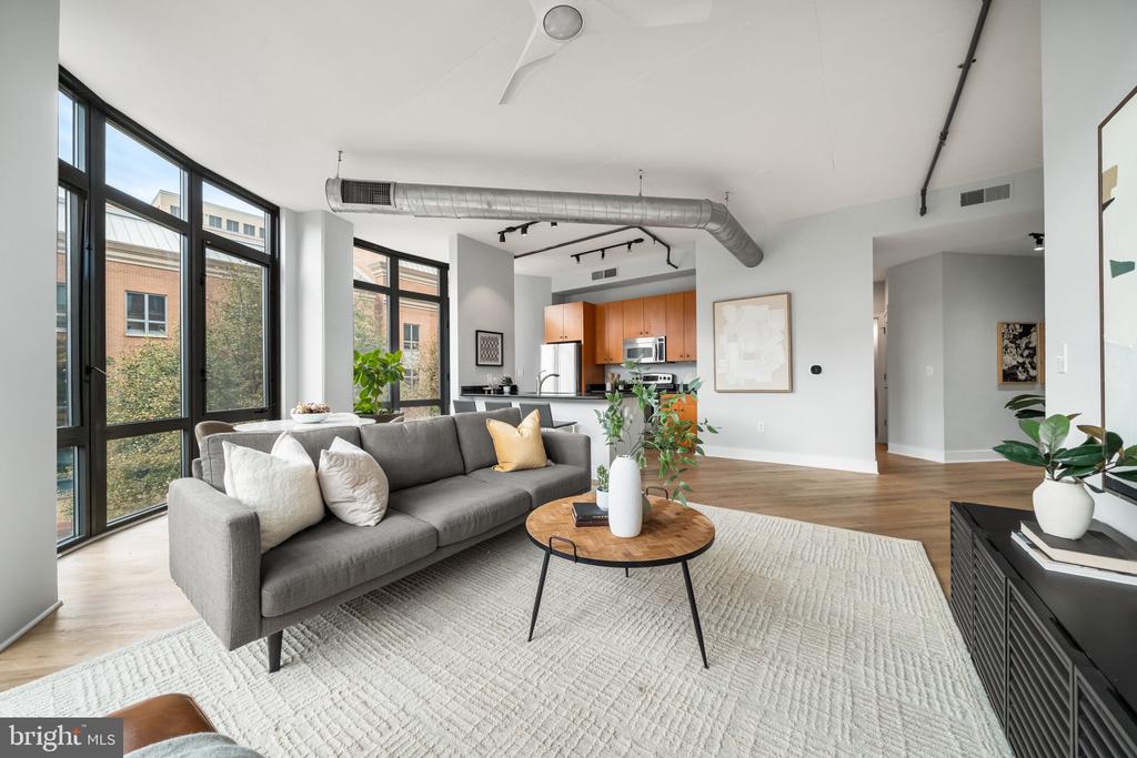 520 JOHN CARLYLE STREET 228