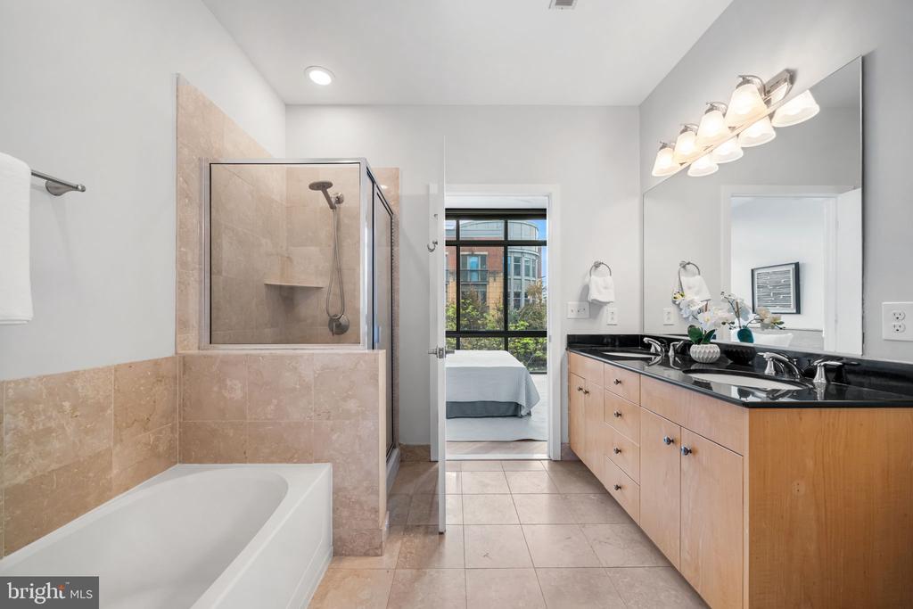 520 JOHN CARLYLE STREET 228