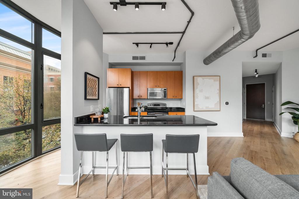 520 JOHN CARLYLE STREET 228