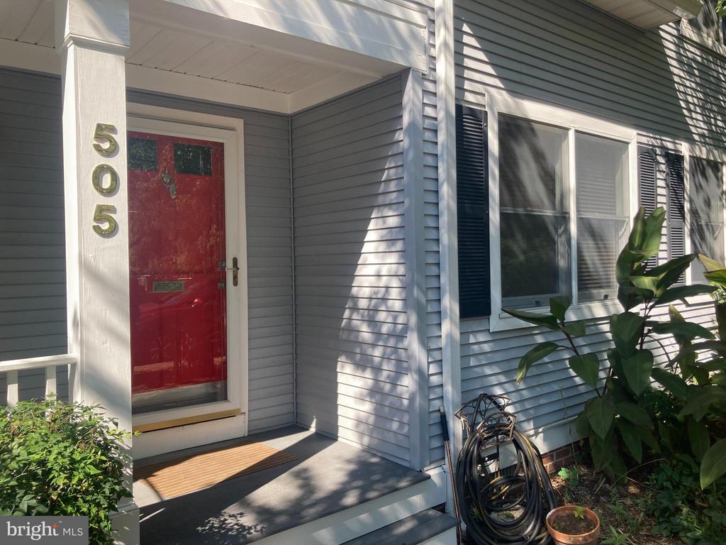 505 MT VERNON AVENUE