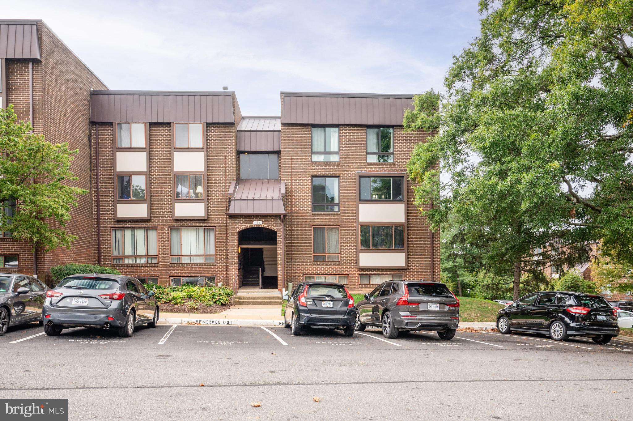 110 ROBERTS LANE 301