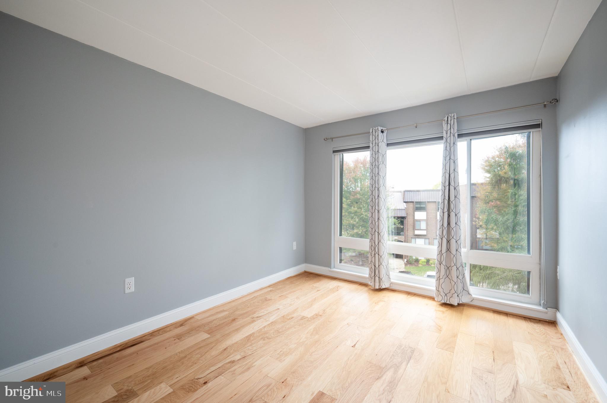 110 ROBERTS LANE 301