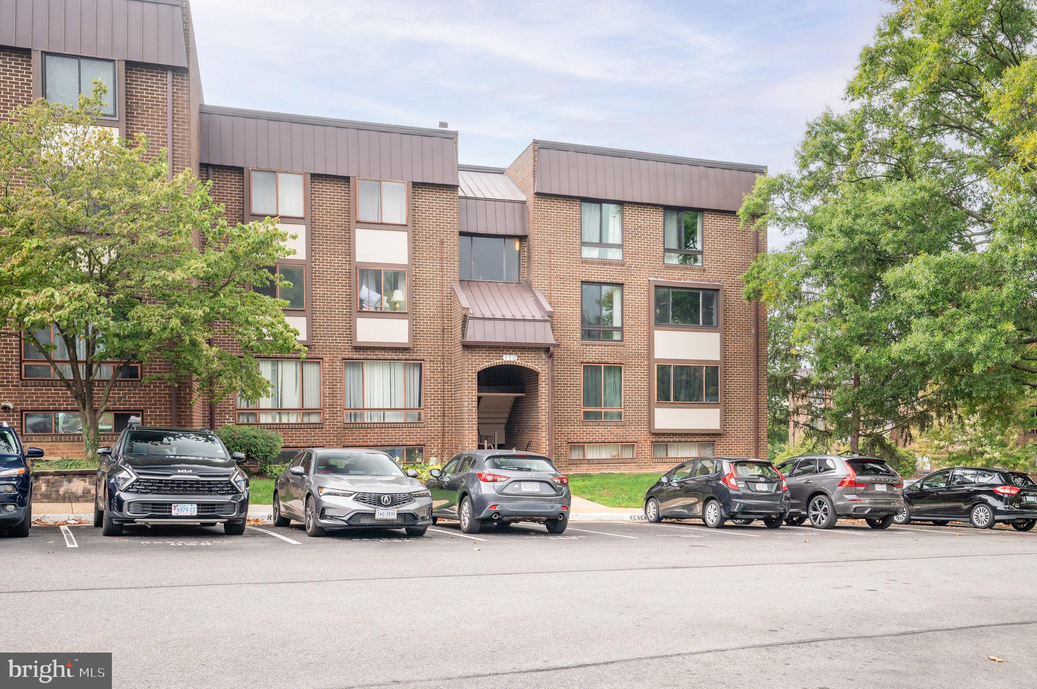 110 ROBERTS LANE 301