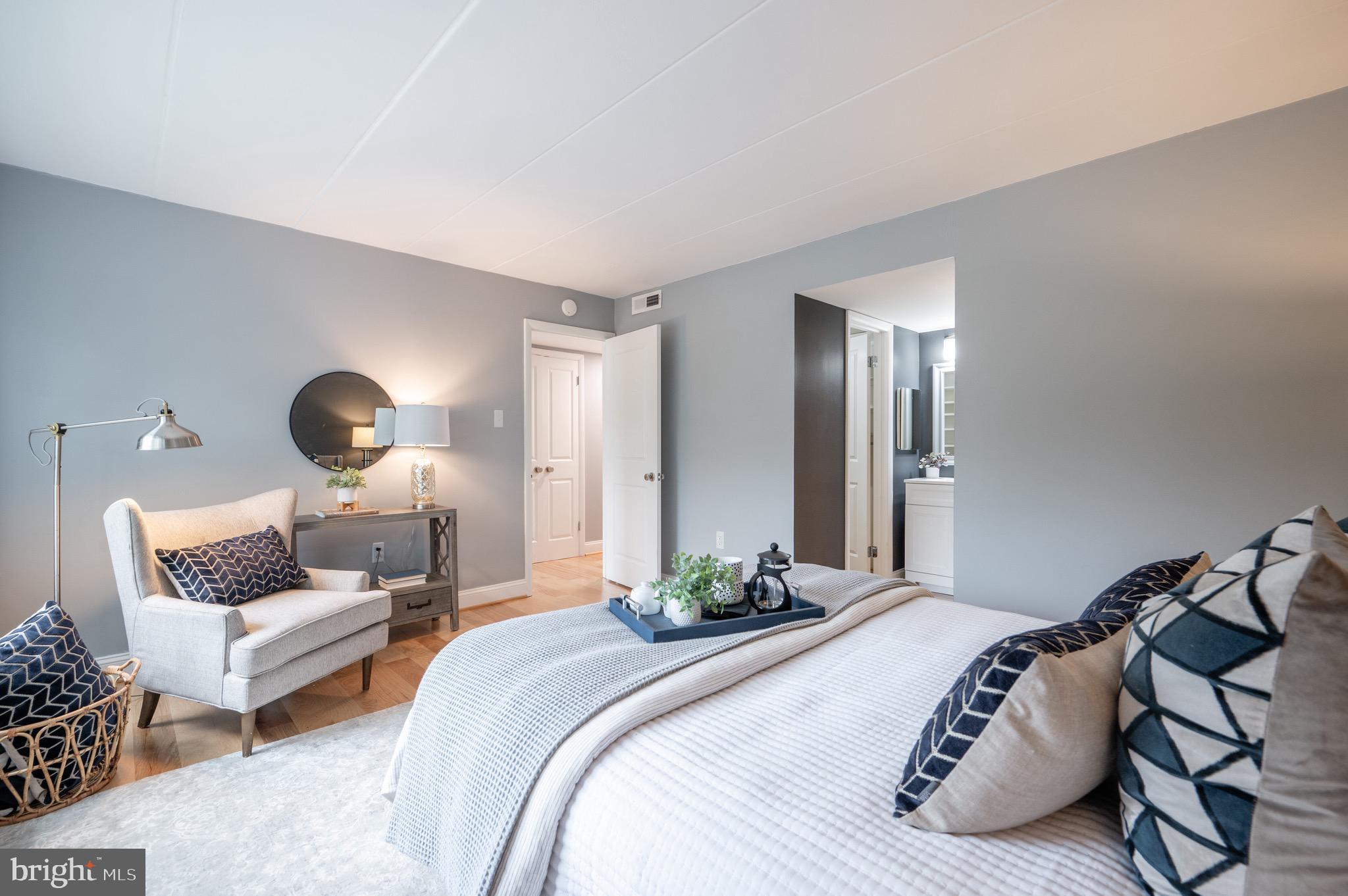 110 ROBERTS LANE 301