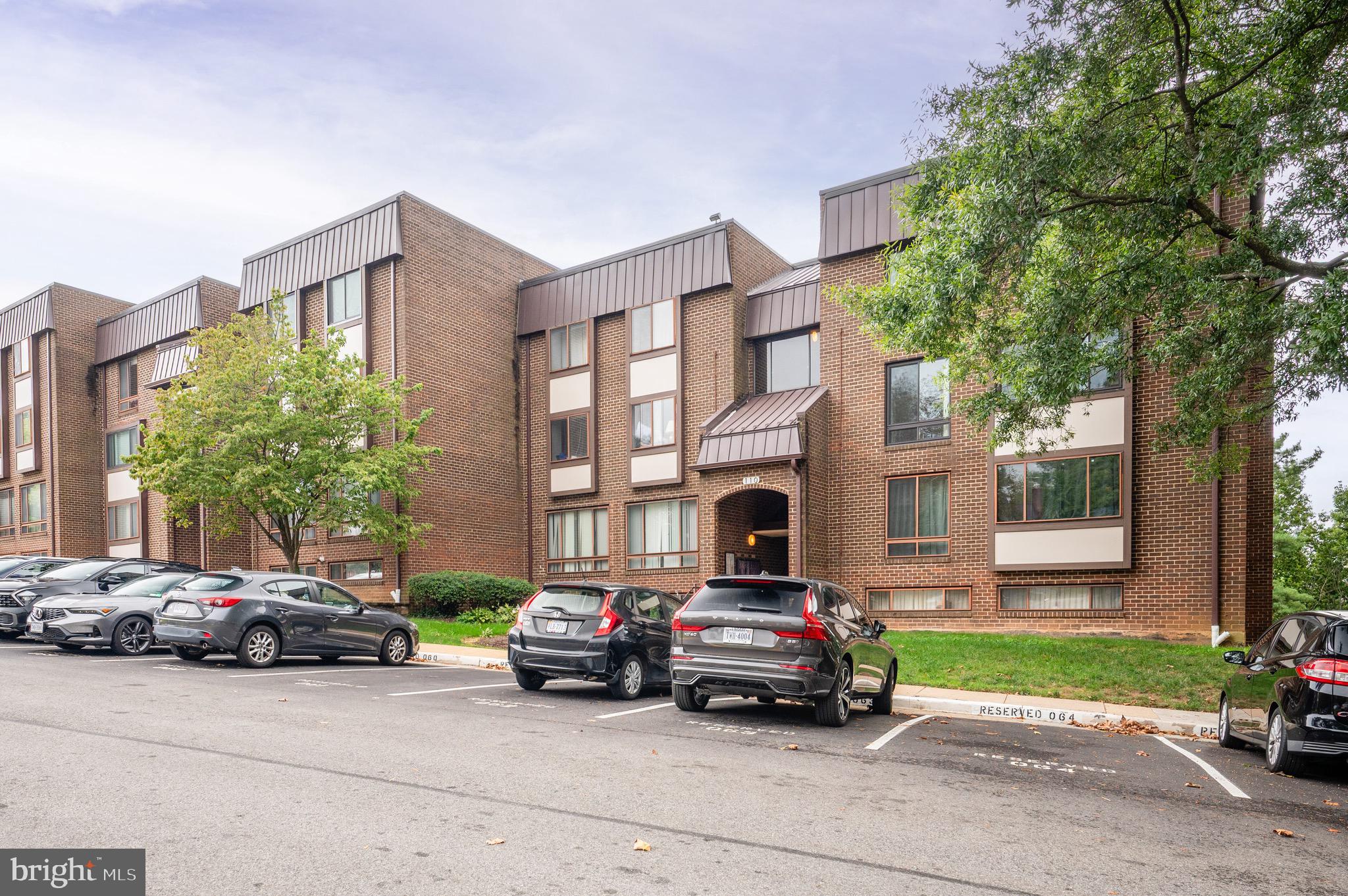 110 ROBERTS LANE 301