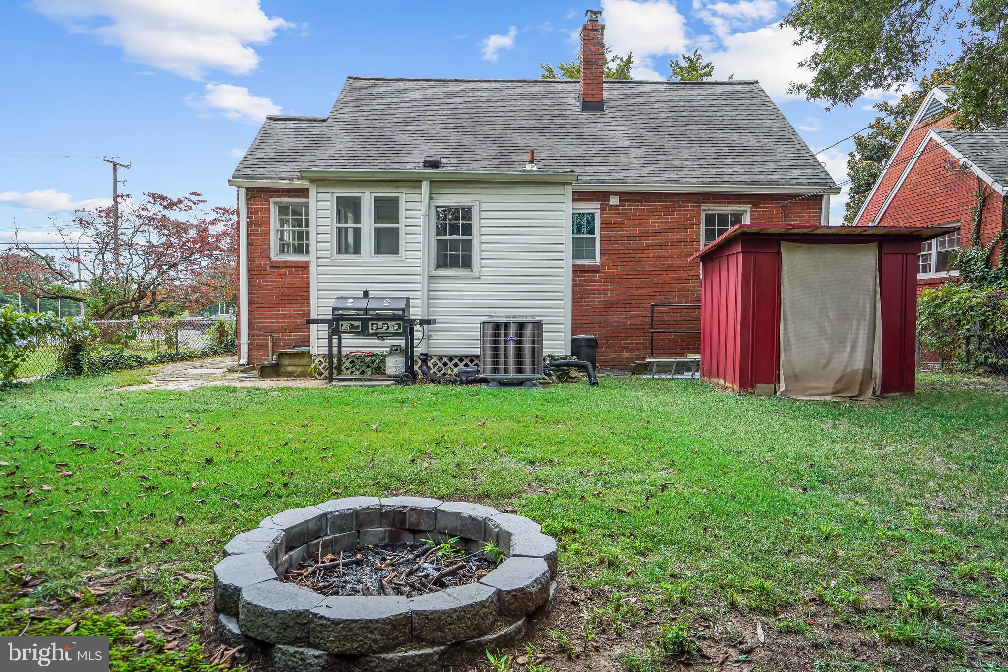 1605 W BRADDOCK ROAD