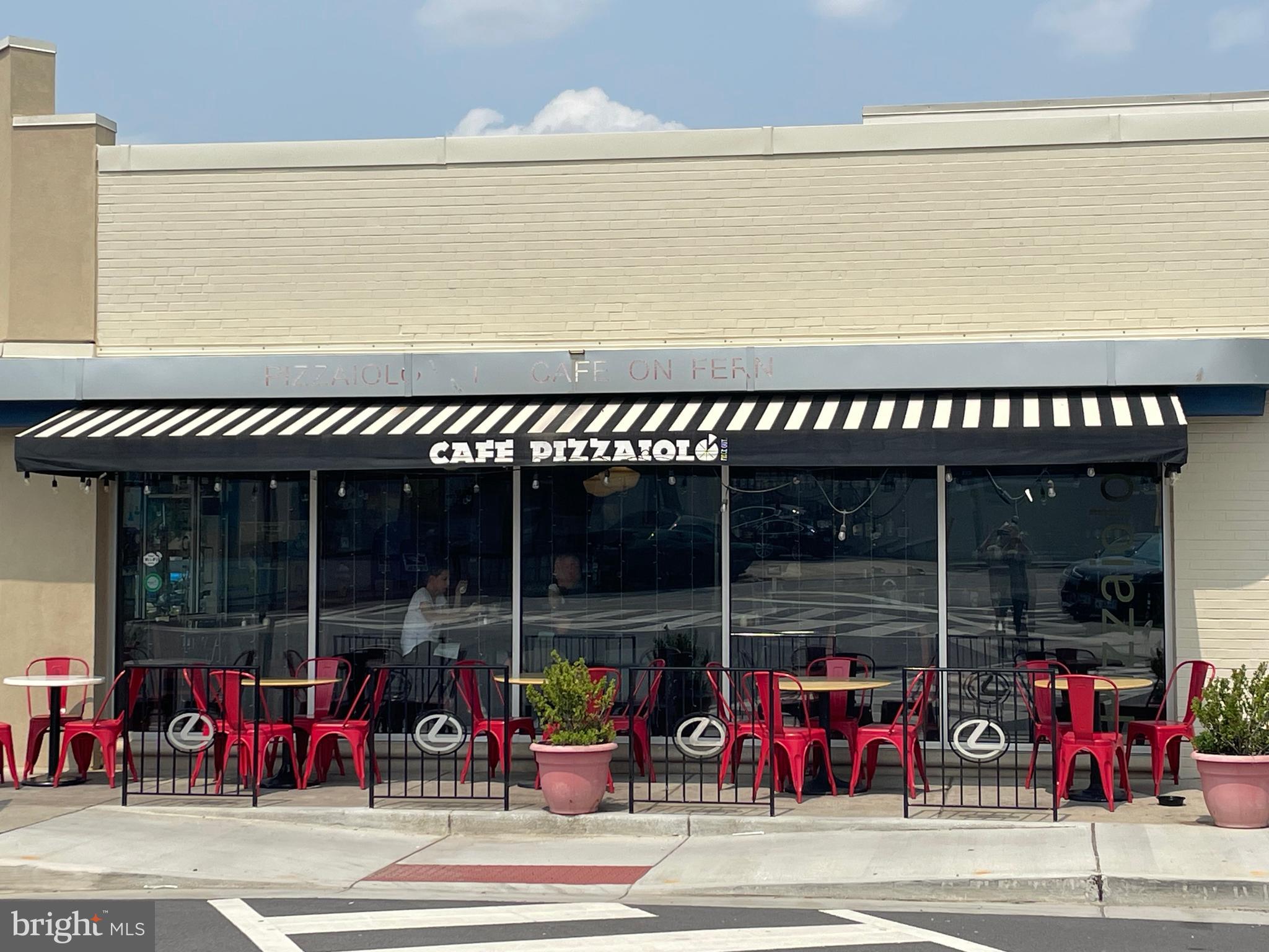 1605 W BRADDOCK ROAD