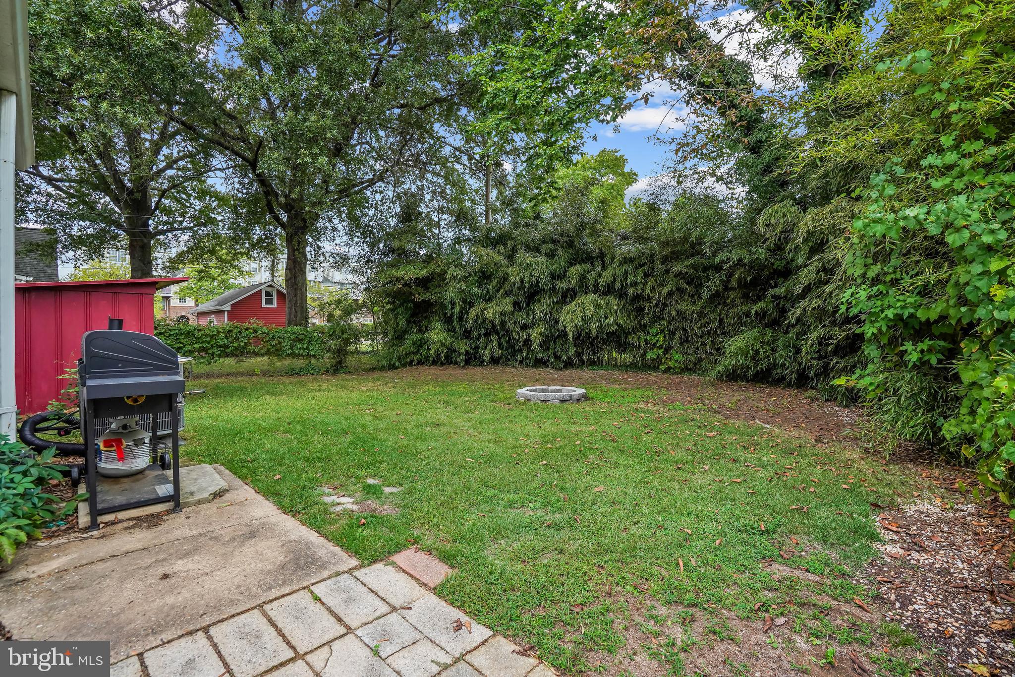 1605 W BRADDOCK ROAD