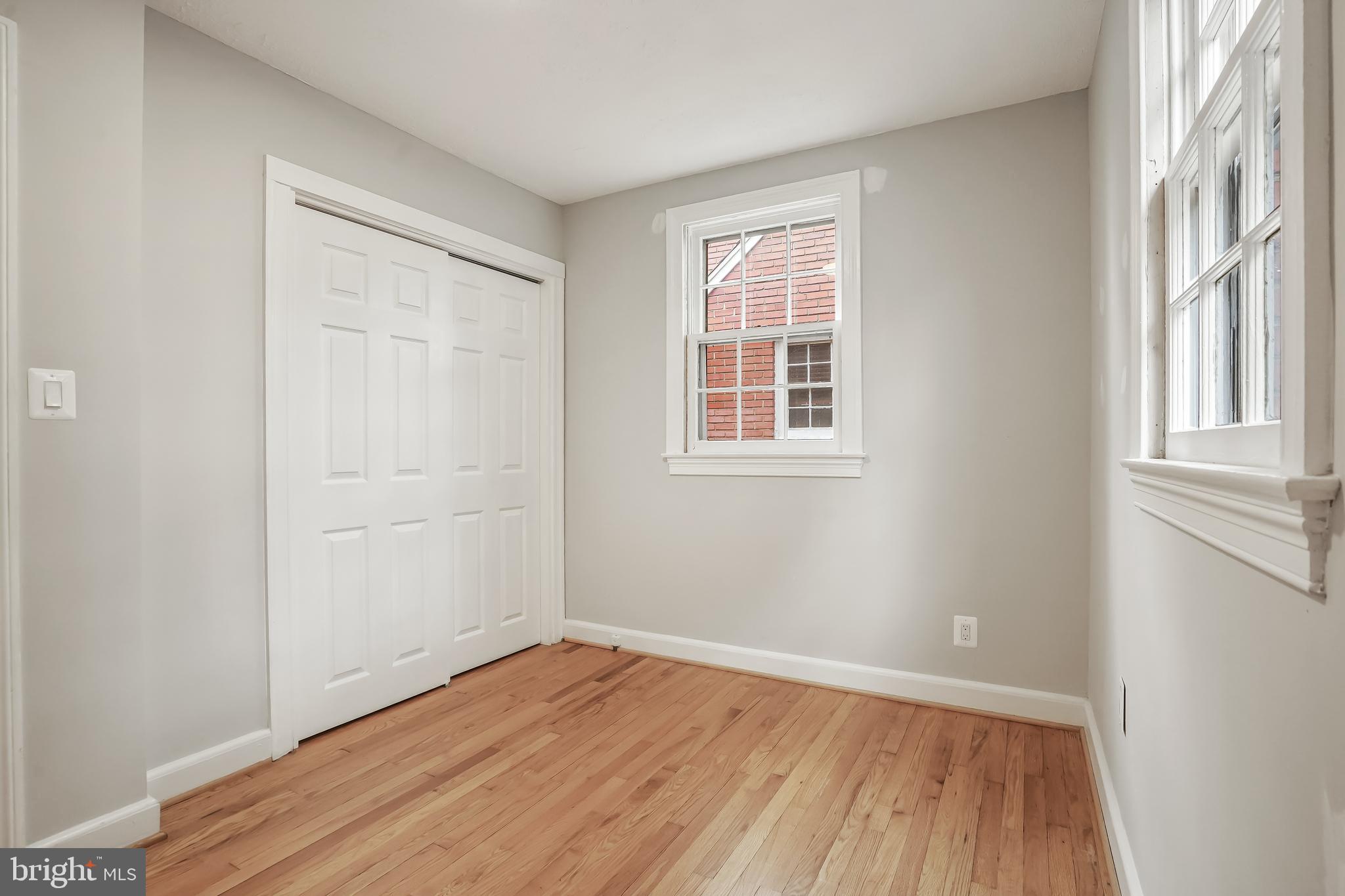 1605 W BRADDOCK ROAD