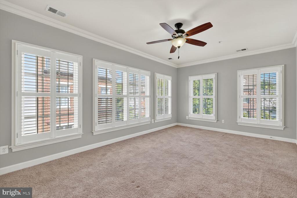 1808 POTOMAC GREENS DRIVE