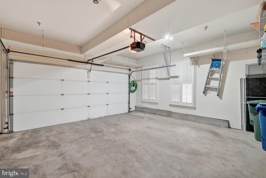 1808 POTOMAC GREENS DRIVE
