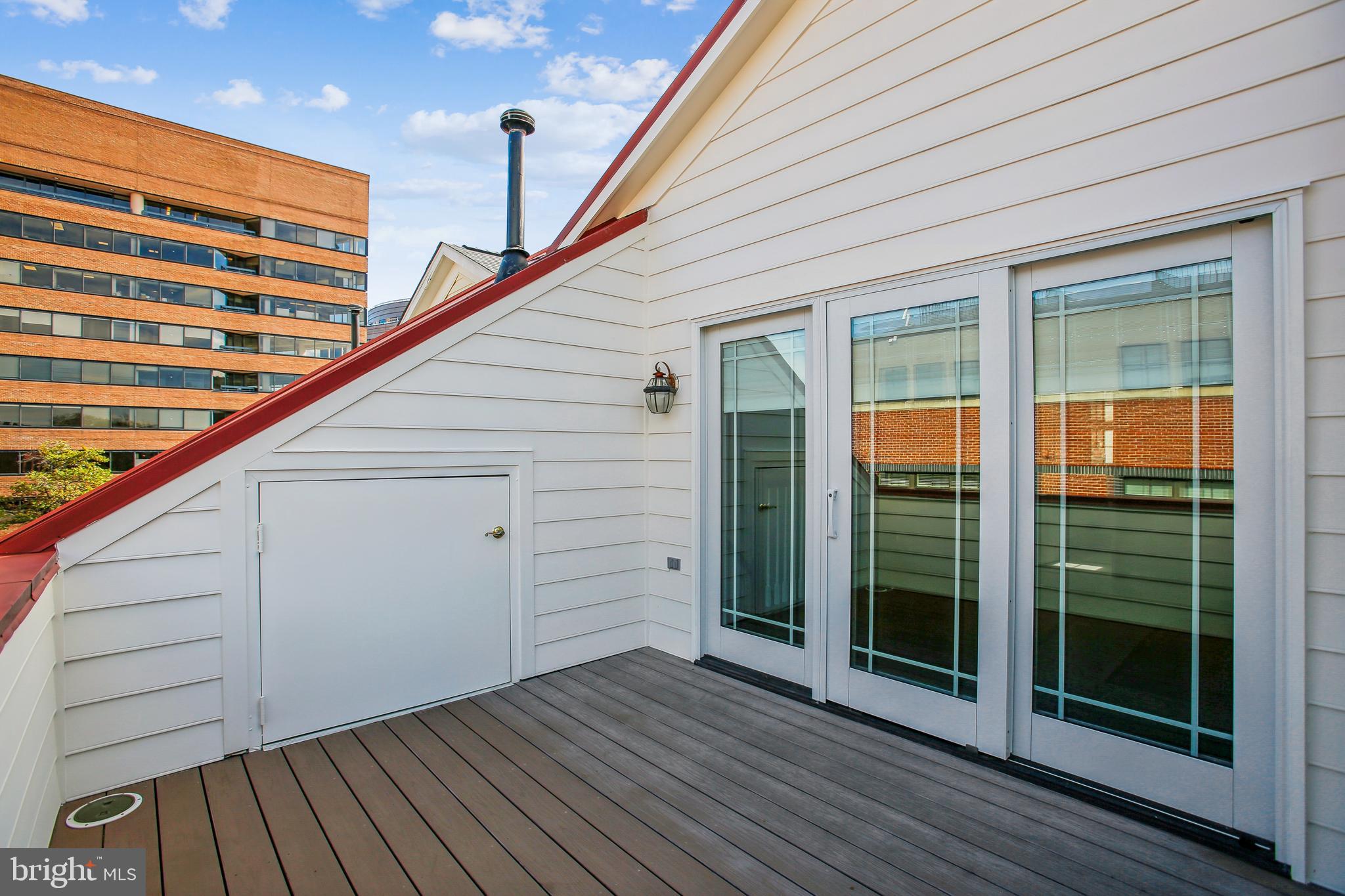 313 HEARTHSTONE MEWS