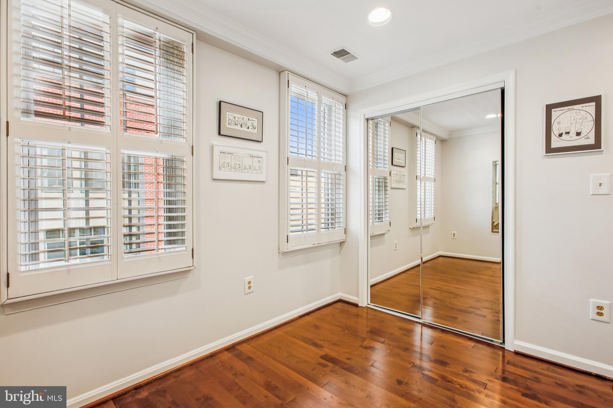 313 HEARTHSTONE MEWS