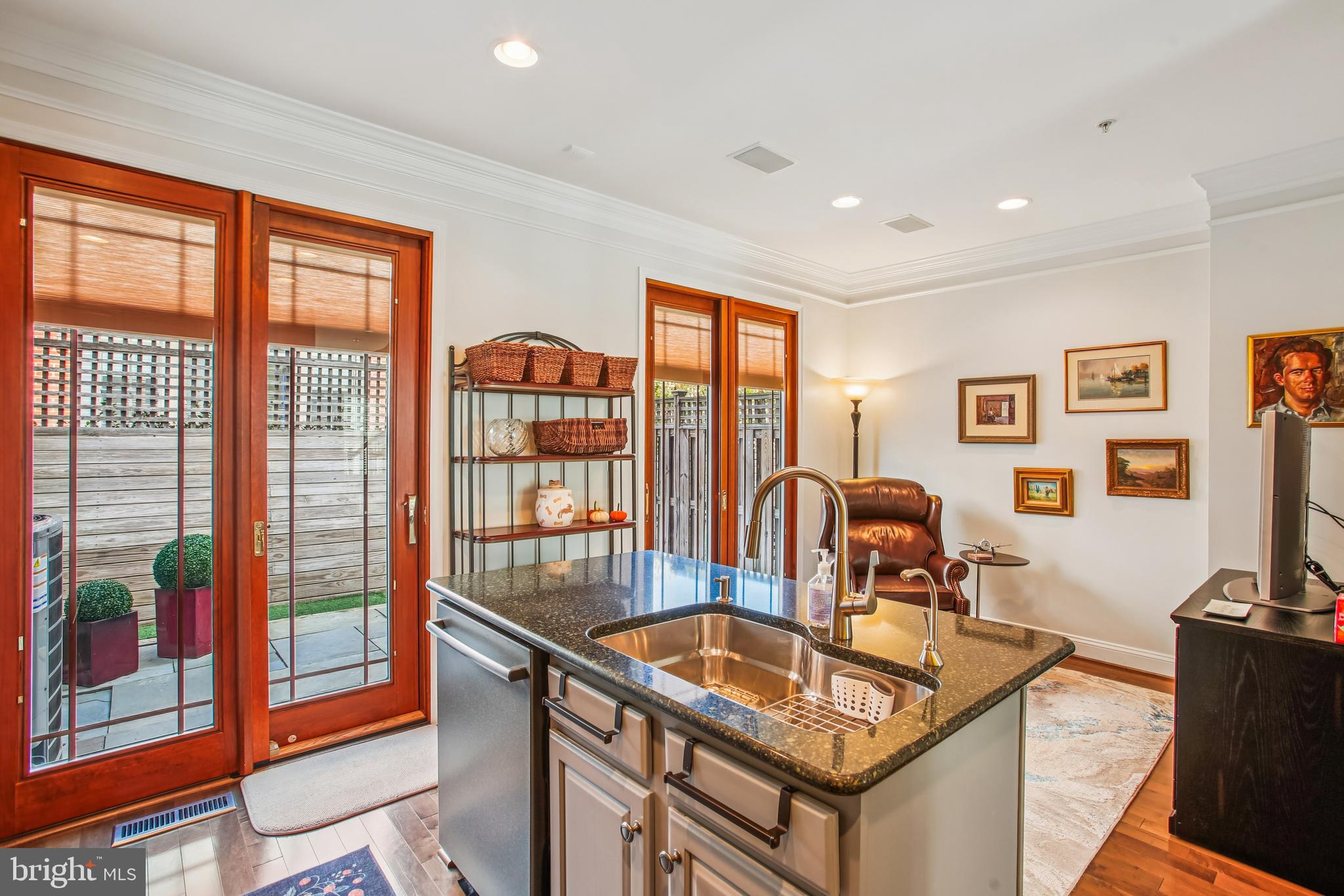 313 HEARTHSTONE MEWS