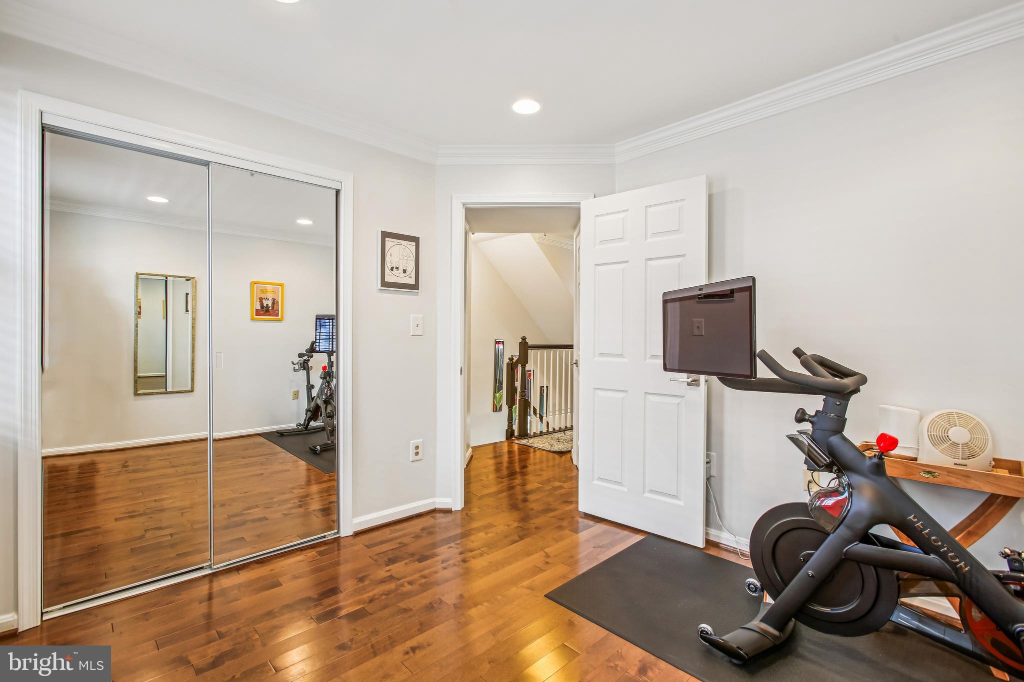 313 HEARTHSTONE MEWS