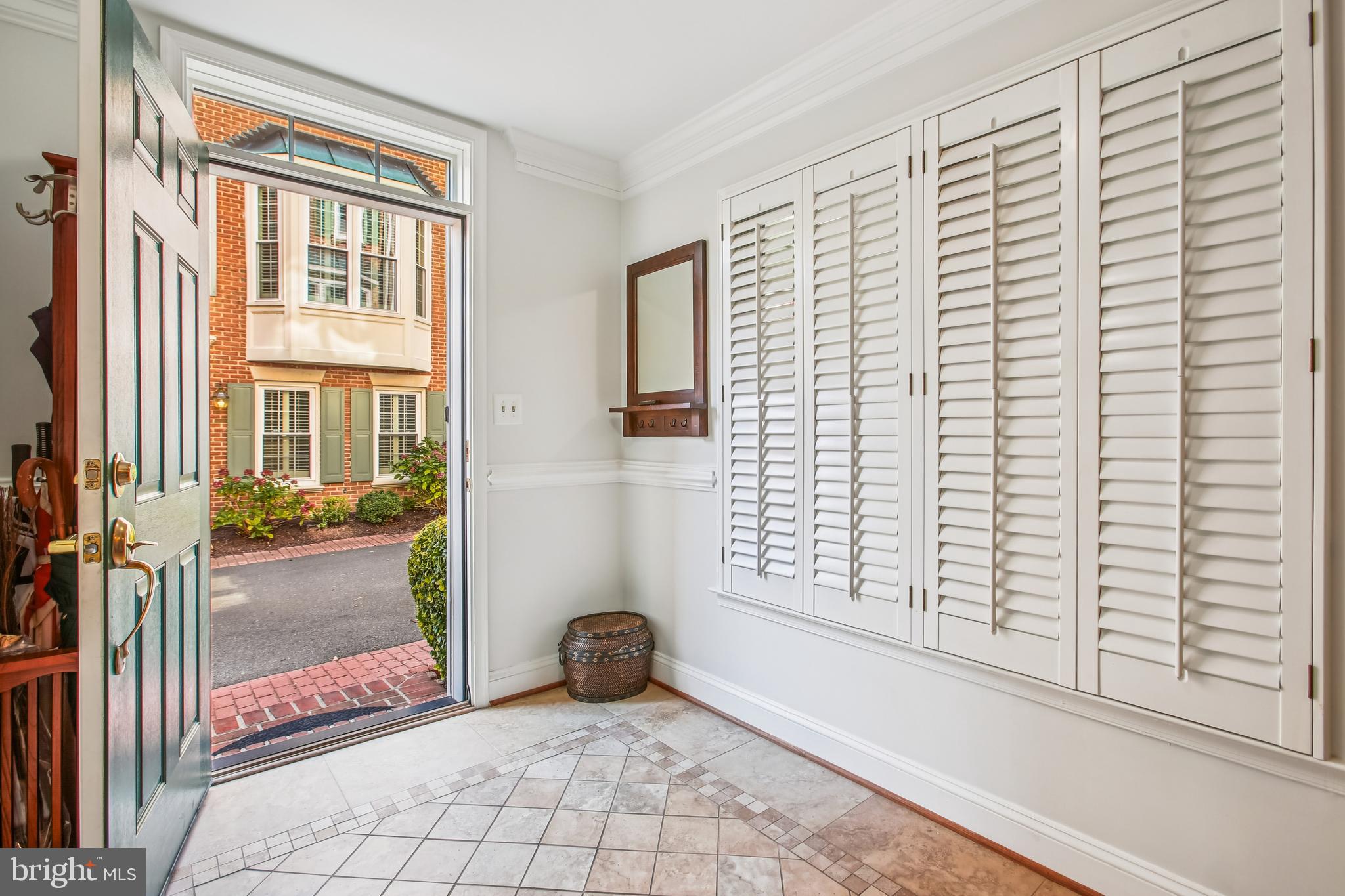 313 HEARTHSTONE MEWS