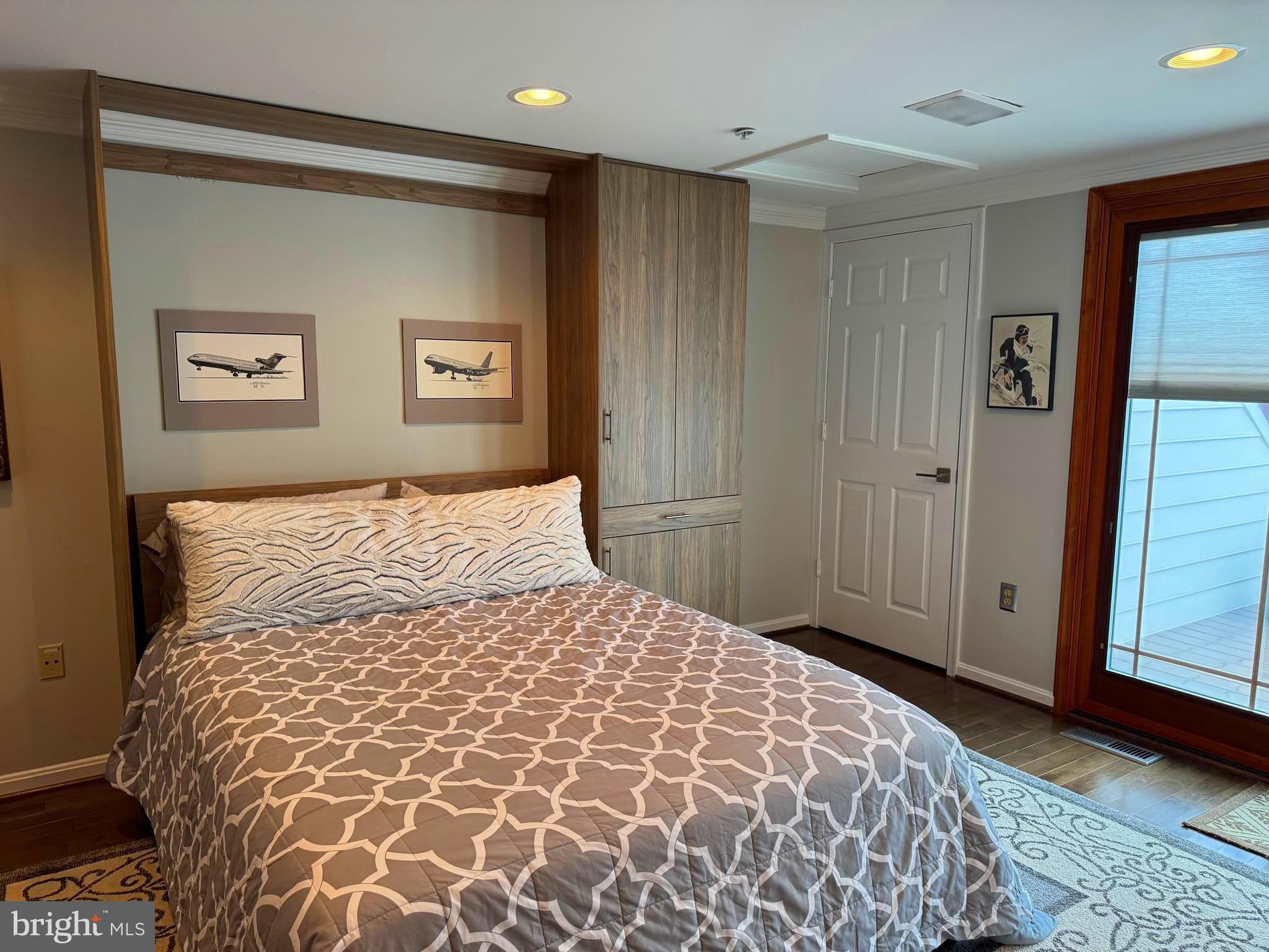 313 HEARTHSTONE MEWS