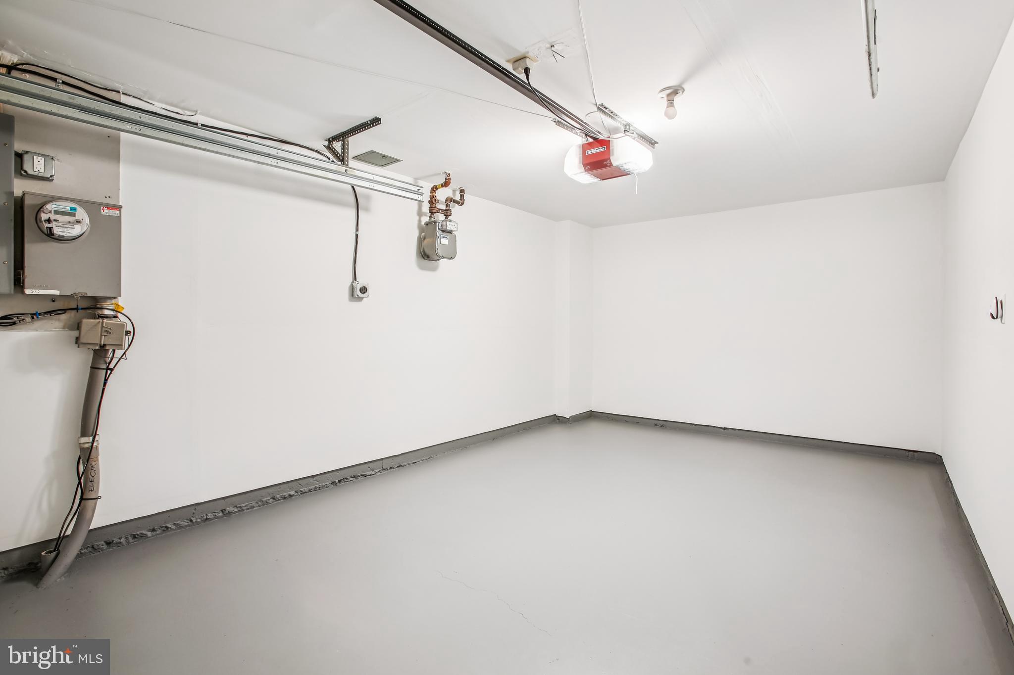 313 HEARTHSTONE MEWS