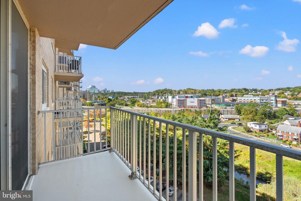 1225 MARTHA CUSTIS DRIVE 1016