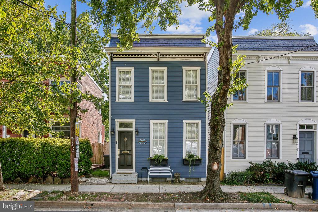 1312 PRINCESS STREET
