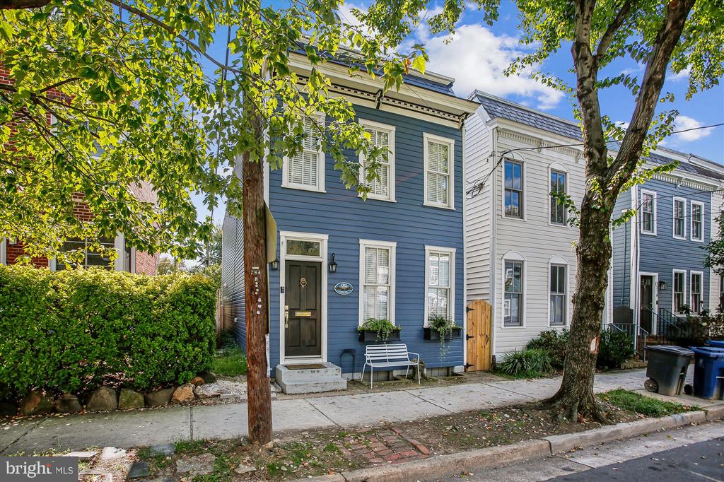1312 PRINCESS STREET