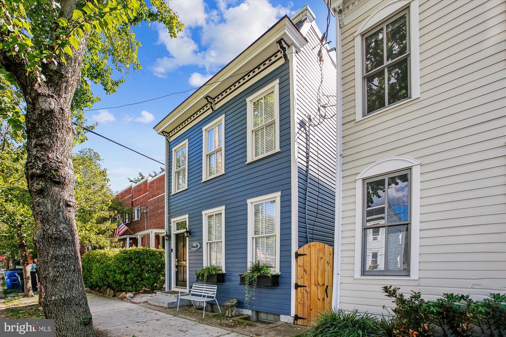 1312 PRINCESS STREET
