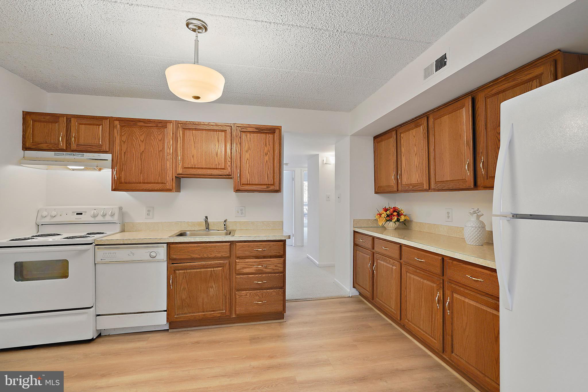 5160 MARIS AVENUE 201