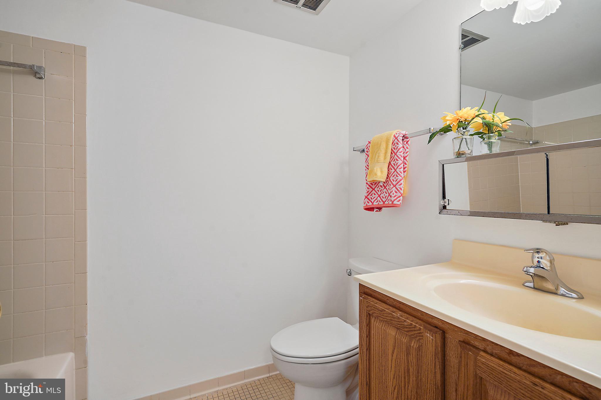 5160 MARIS AVENUE 201