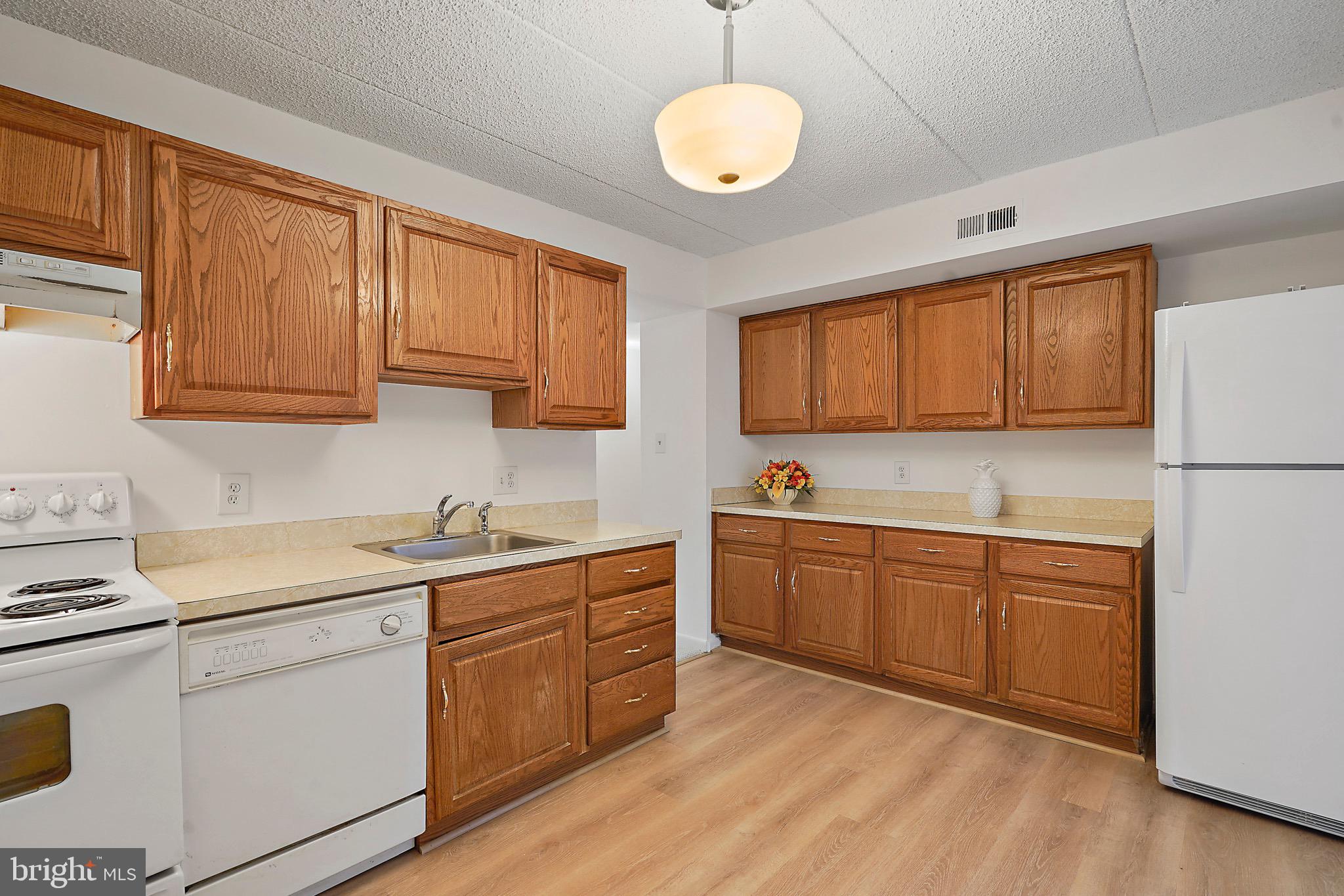 5160 MARIS AVENUE 201