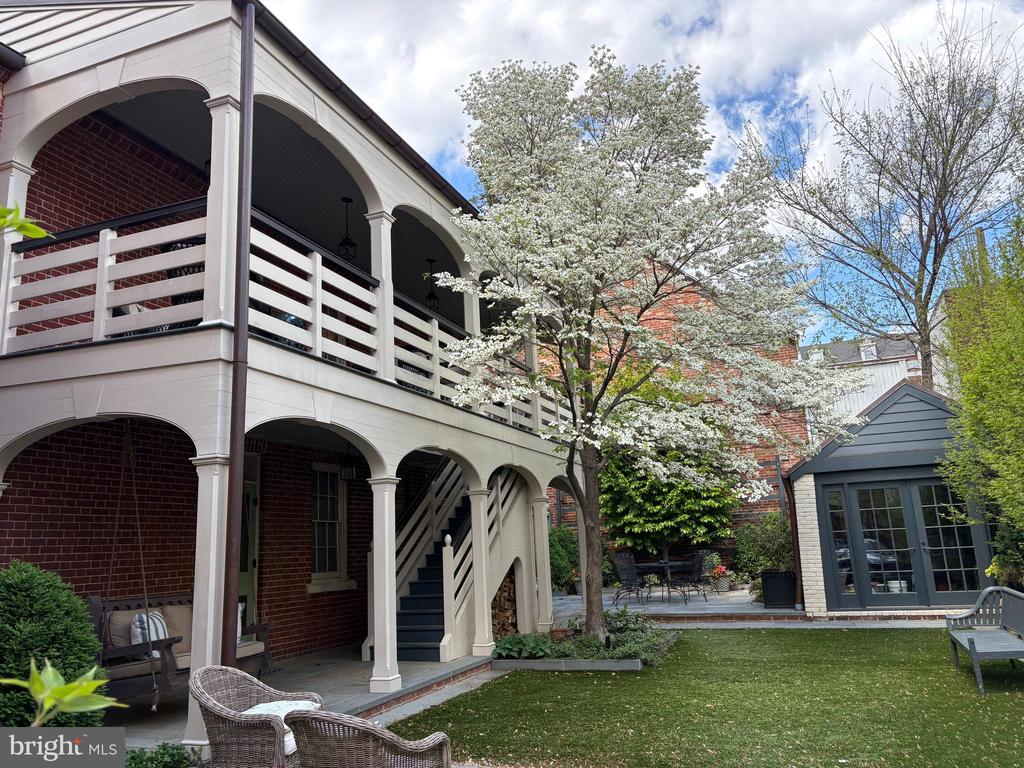 413 PRINCE STREET 4