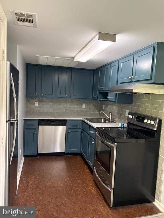 413 PRINCE STREET 4