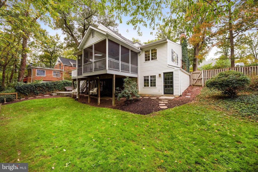 3203 CIRCLE HILL ROAD