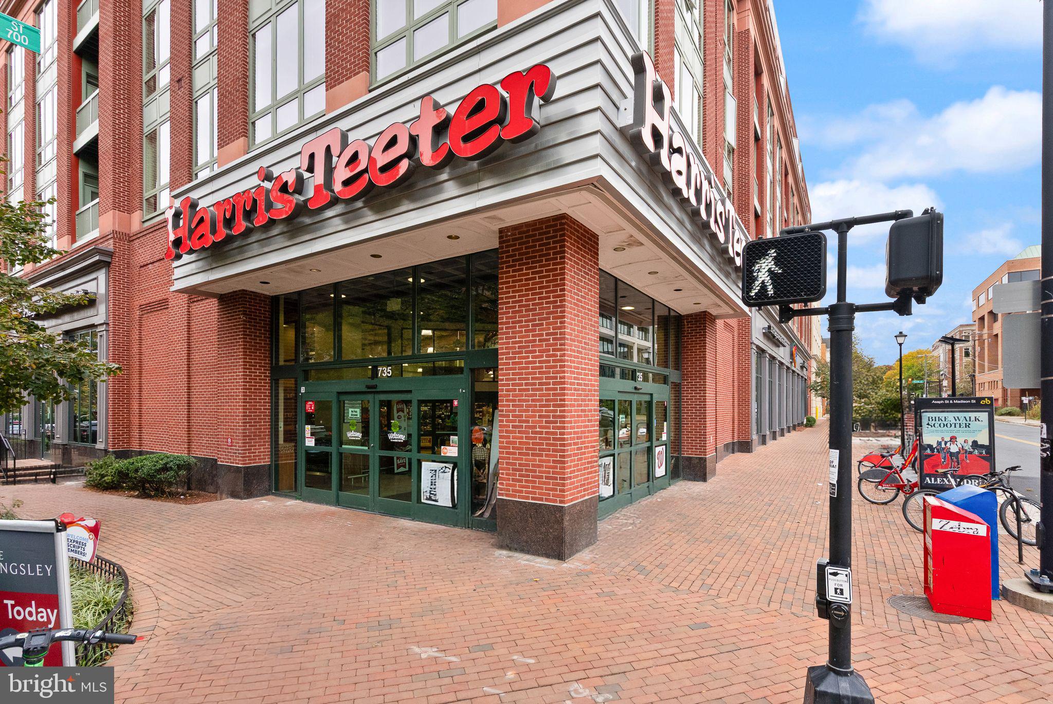 400 MADISON STREET 1008