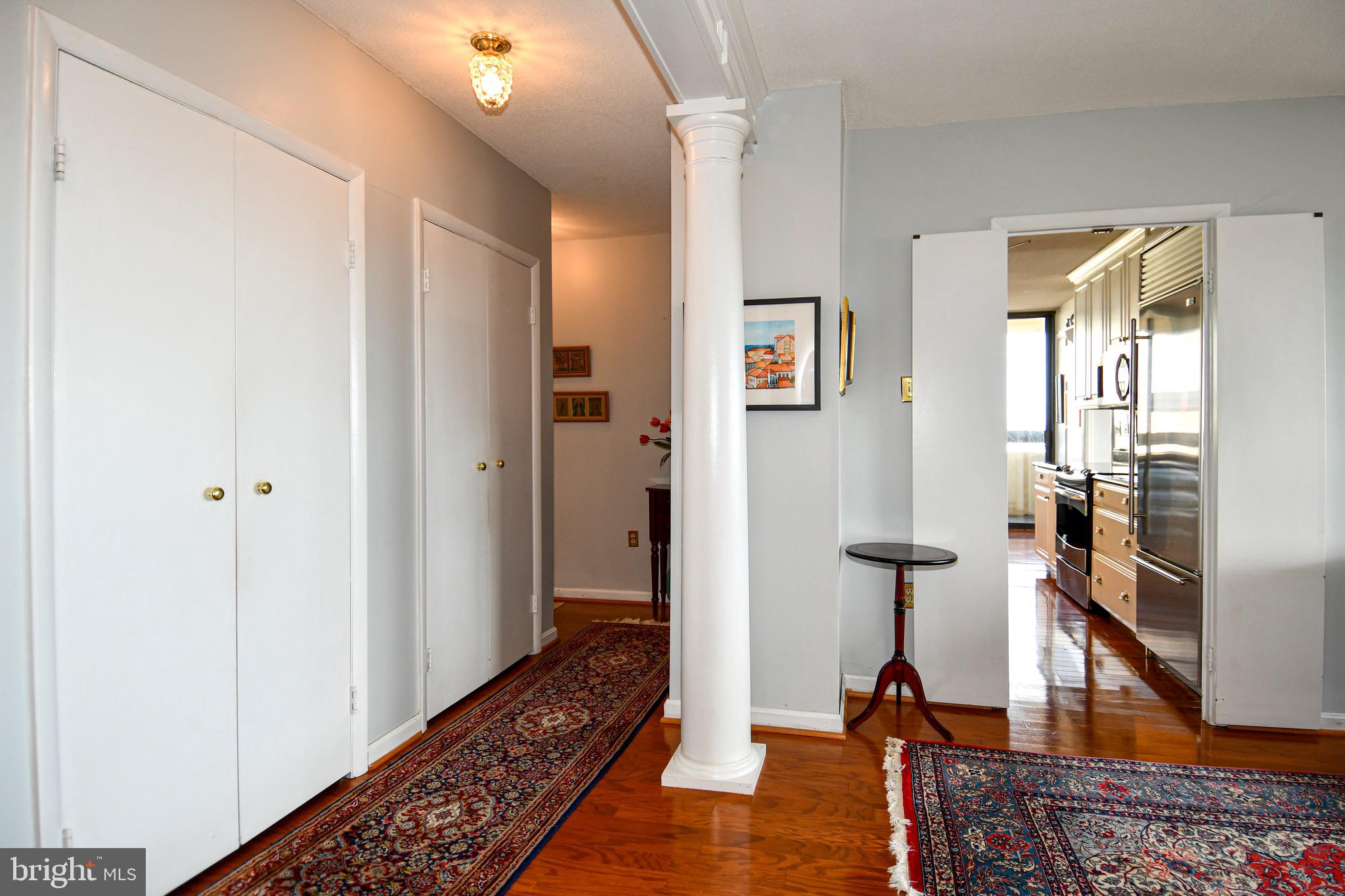 400 MADISON STREET 1008