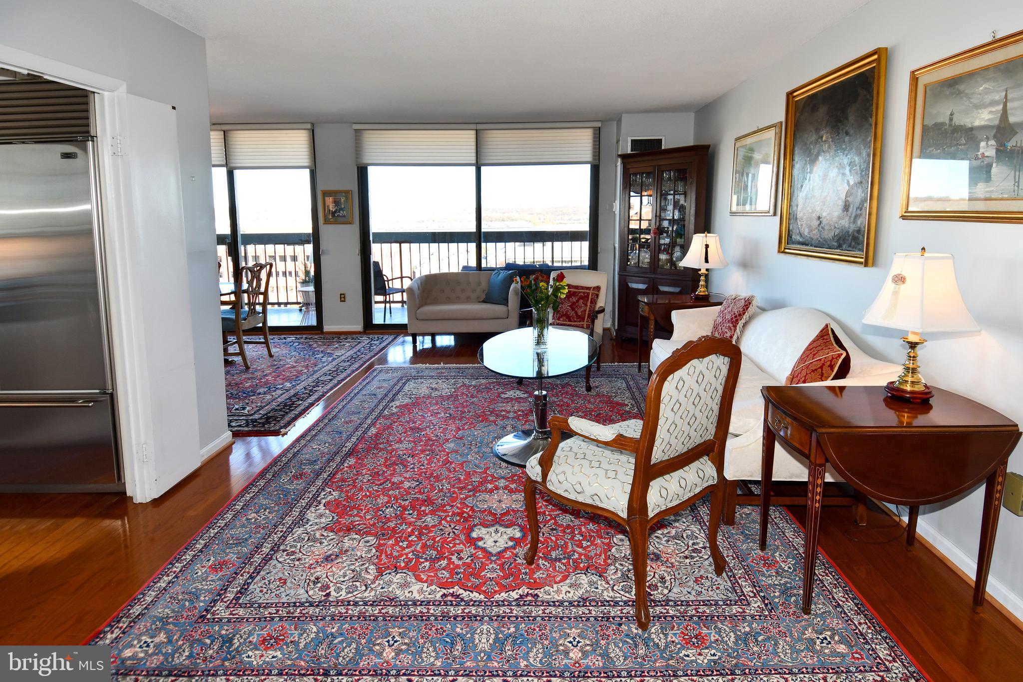 400 MADISON STREET 1008