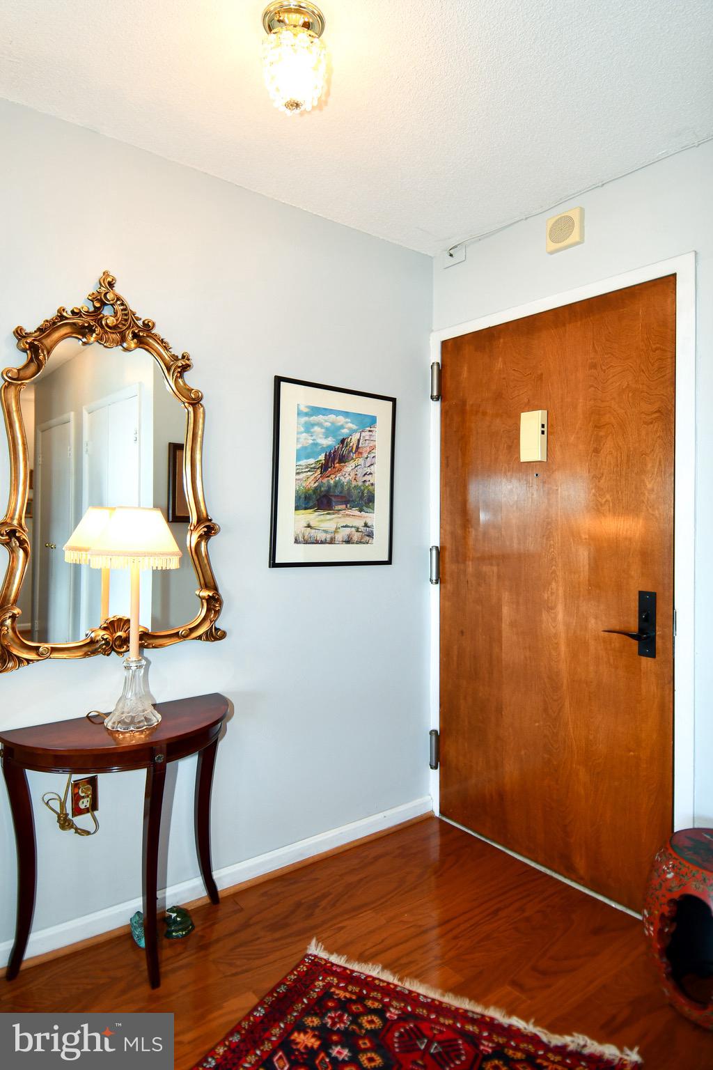 400 MADISON STREET 1008