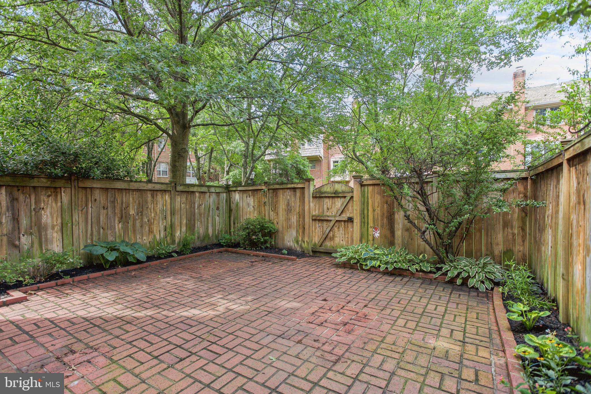 5134 HERITAGE LANE