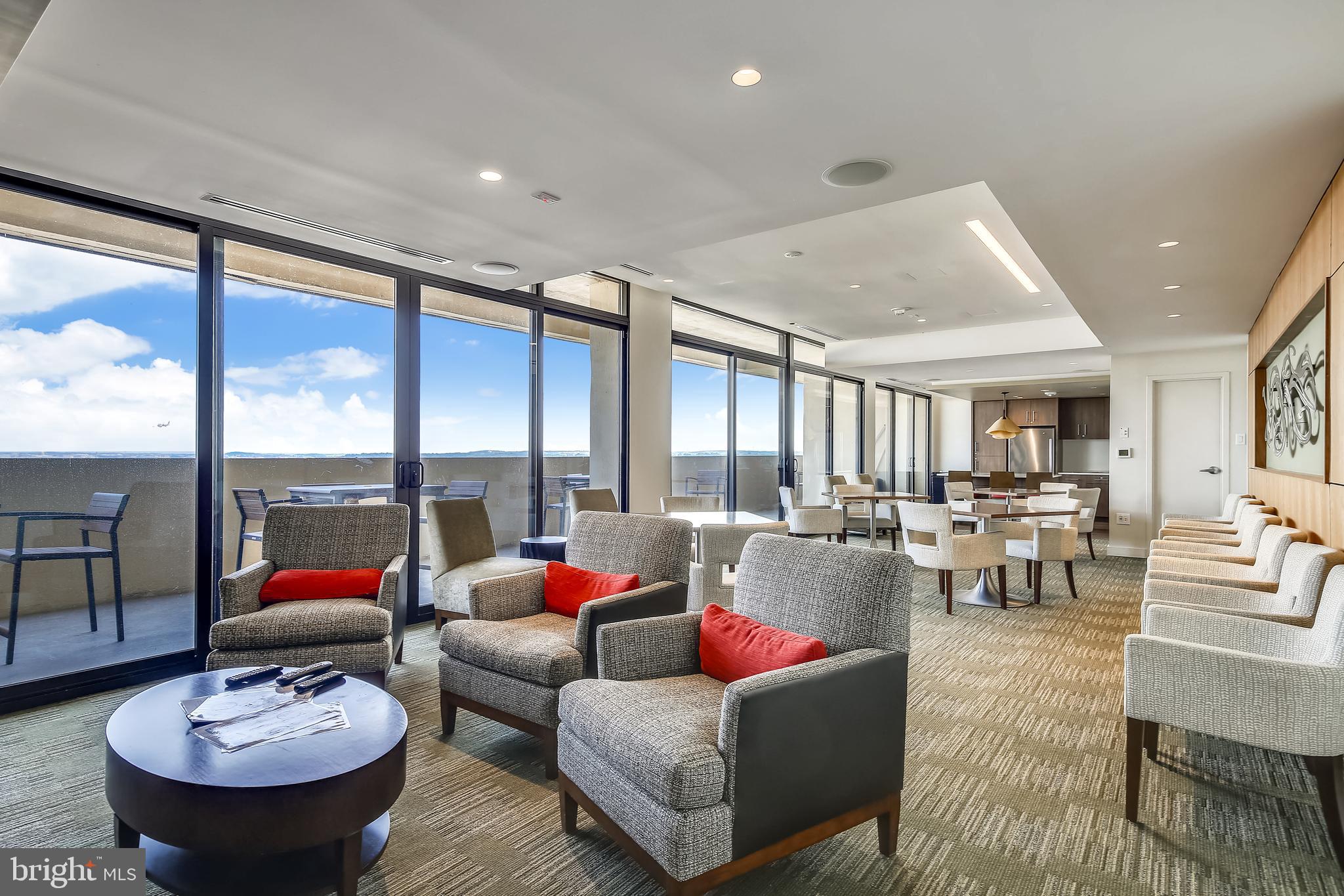 400 MADISON STREET 304