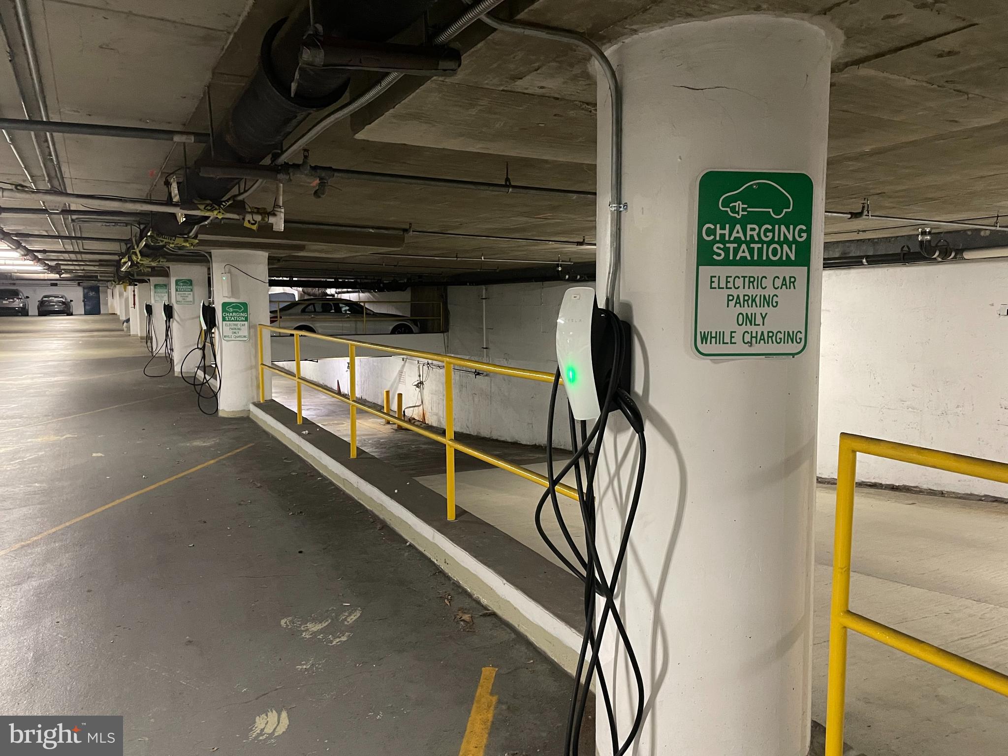 400 MADISON STREET 304