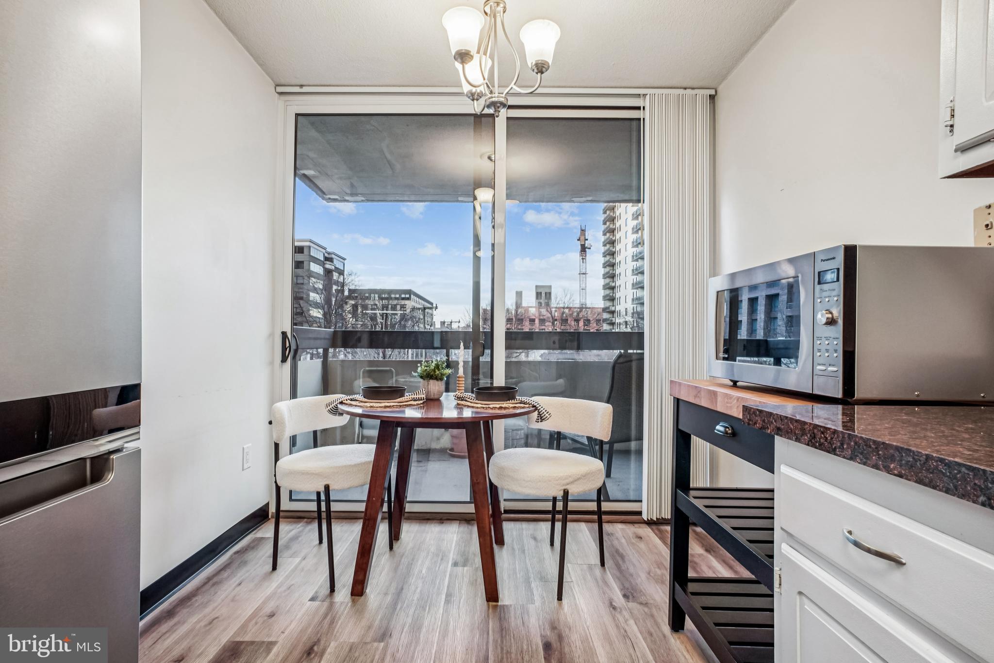 400 MADISON STREET 304