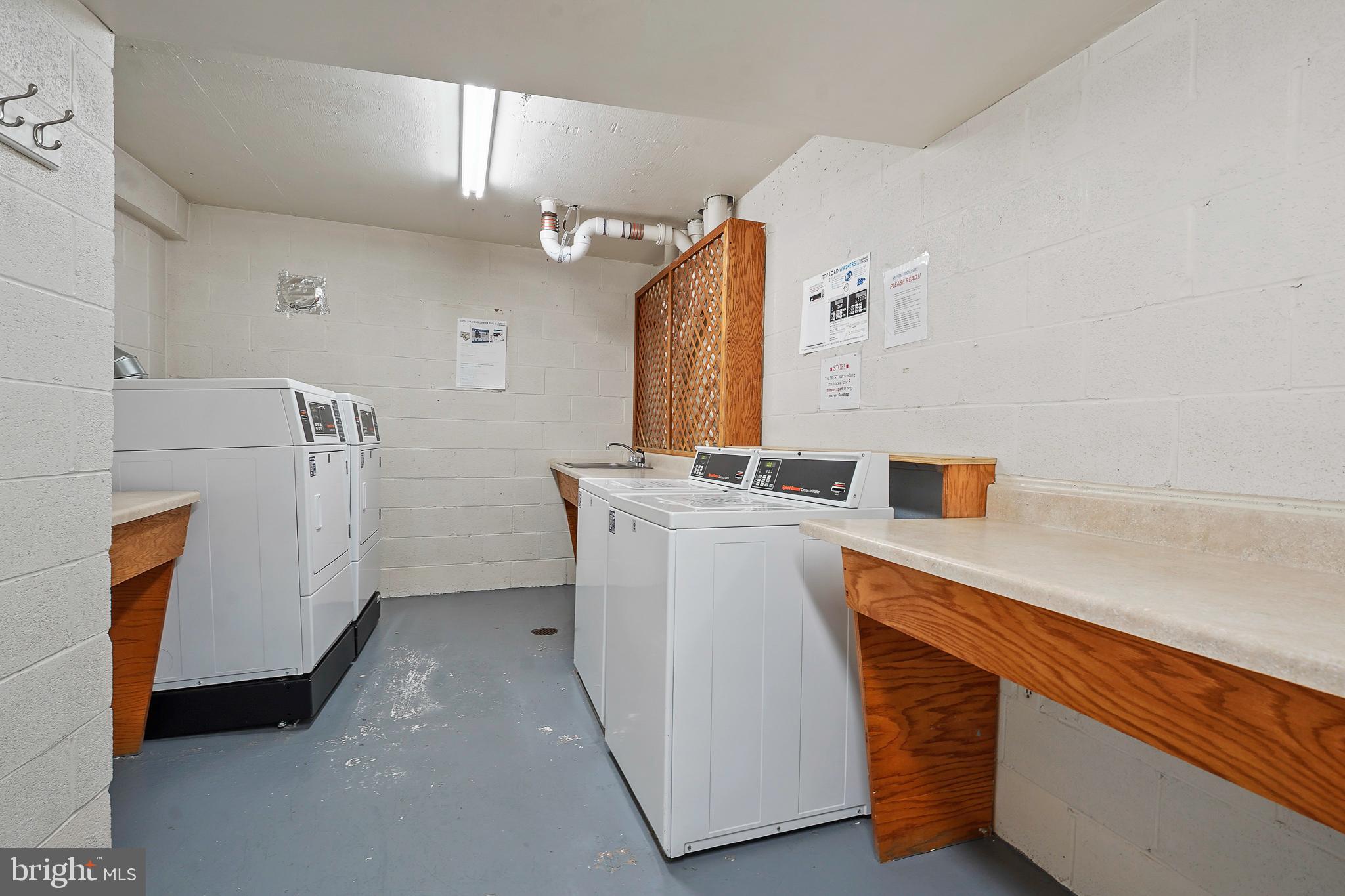 1225 MARTHA CUSTIS DRIVE 1119