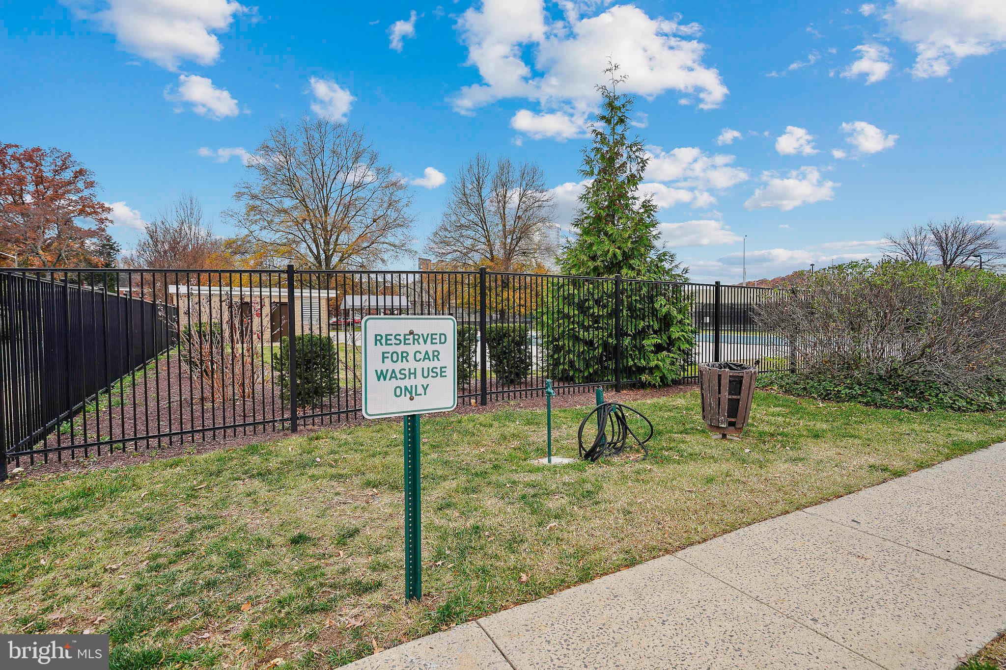 1225 MARTHA CUSTIS DRIVE 1119