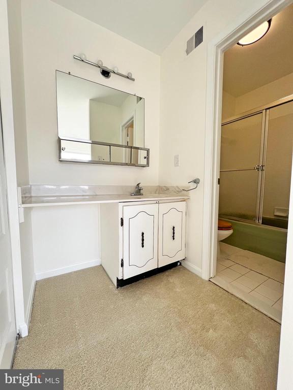 2699 CENTENNIAL COURT