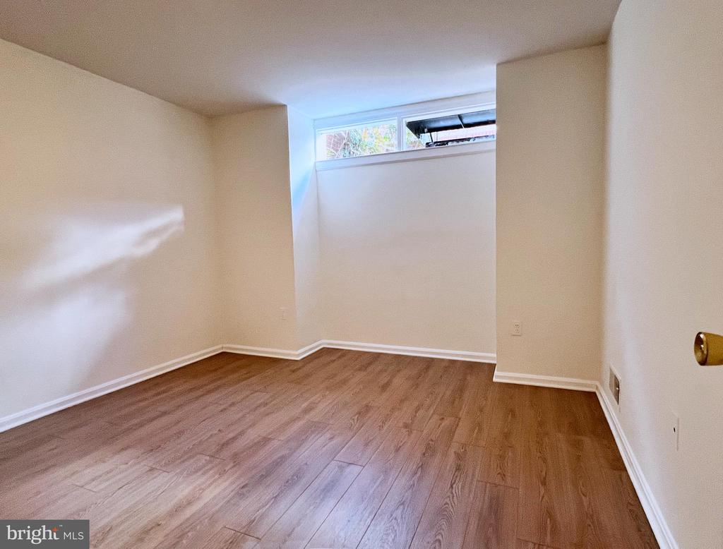 2699 CENTENNIAL COURT