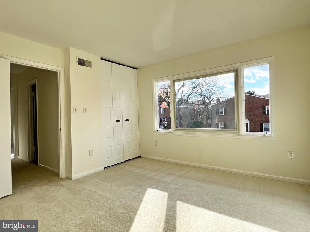 2699 CENTENNIAL COURT